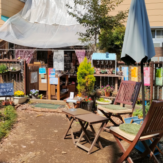 ナオリラの店舗外観